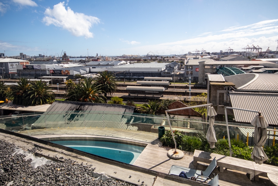 1 Bedroom Property for Sale in Woodstock Western Cape